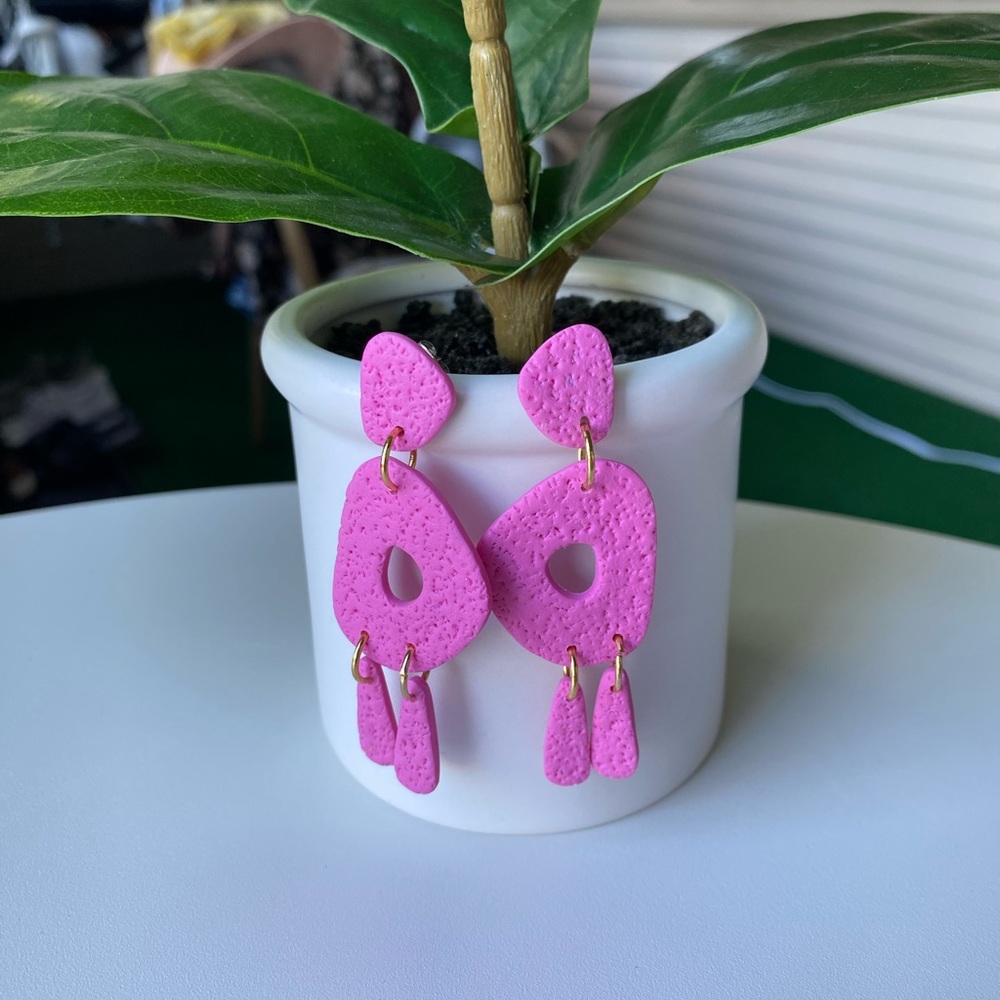 New Pink Wilma Earrings!